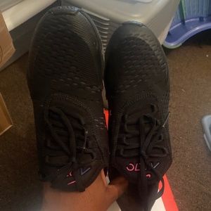 Nike air max 270 grade school 6.5. Worn